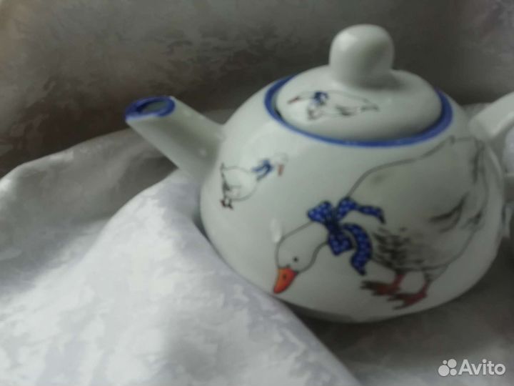 Чайник заварник Гуси фарфор новый