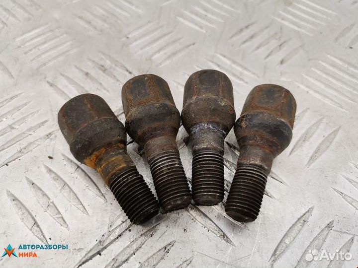 Болт колесный Peugeot 306 рест. 2002 540535