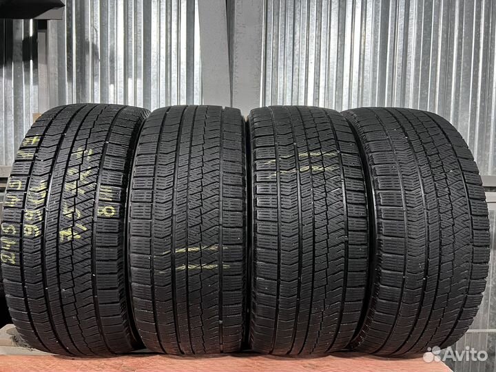 Bridgestone Blizzak VRX2 245/45 R17 99Q