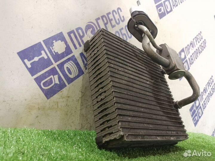 Радиатор кондиционера Hyundai Terracan внедорожник