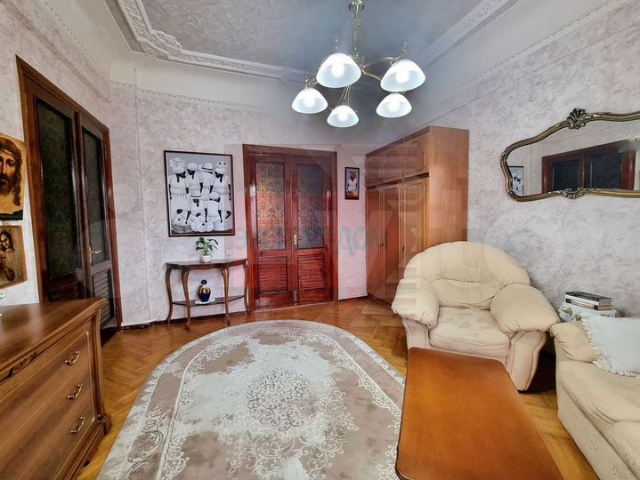 4-к. квартира, 86 м², 4/5 эт.