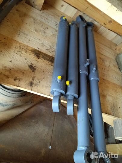 Гидроцилинры на фронтальный погрузчик мтз