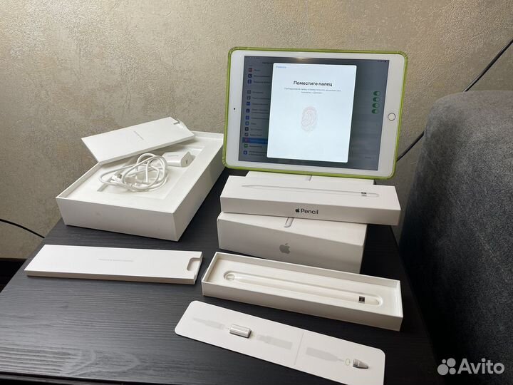 iPad 8th 2020 A2270 32gb Wi-Fi Серебристый