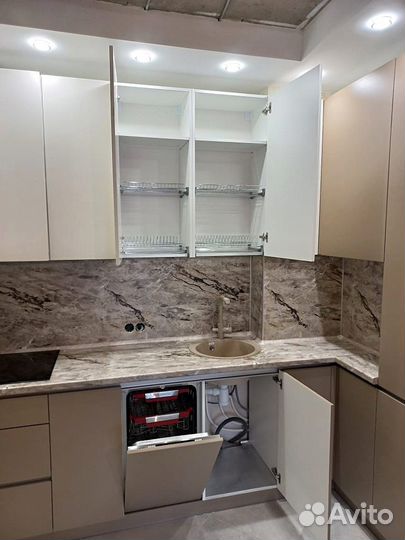 Кухонная мебель. Влагостойкая столешница