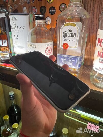 iPhone Xr, 128 ГБ