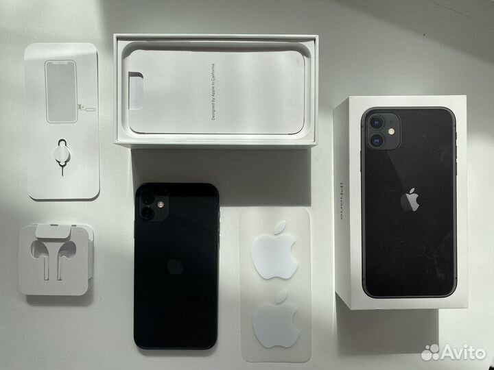 iPhone 11, 64 ГБ