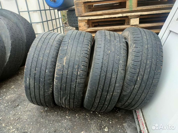 Michelin Latitude Tour HP 235/55 R19 101V