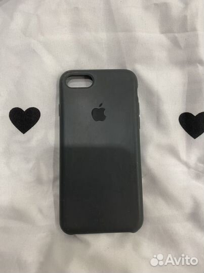 Чехлы на iPhone 8