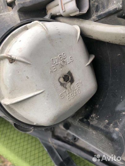 Фары wish zne10g