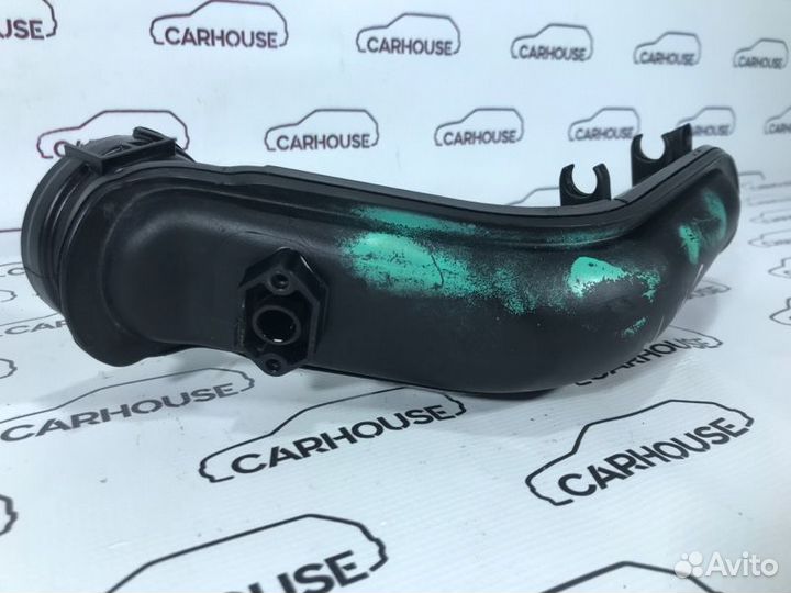 Патрубок интеркулера Volkswagen Passat B7 1.4 CAX