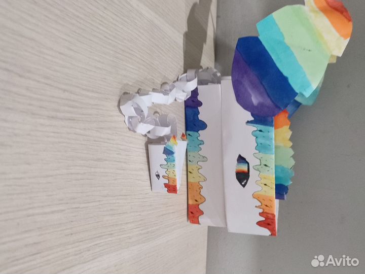 Бумажный дракон на руку