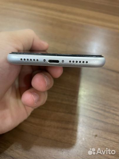 iPhone Xr, 128 ГБ
