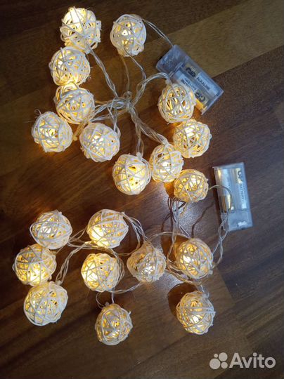 Гирлянда из шариков-ротанга