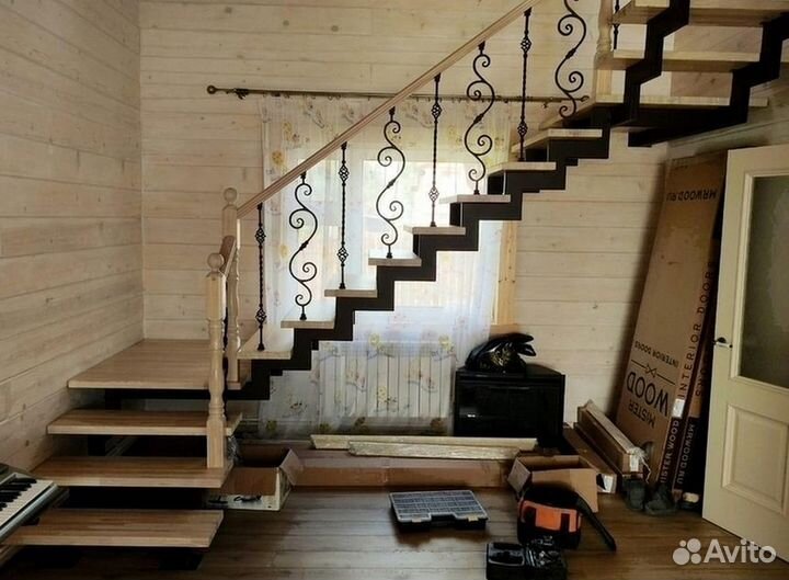 Лестница на второй этаж под ключ