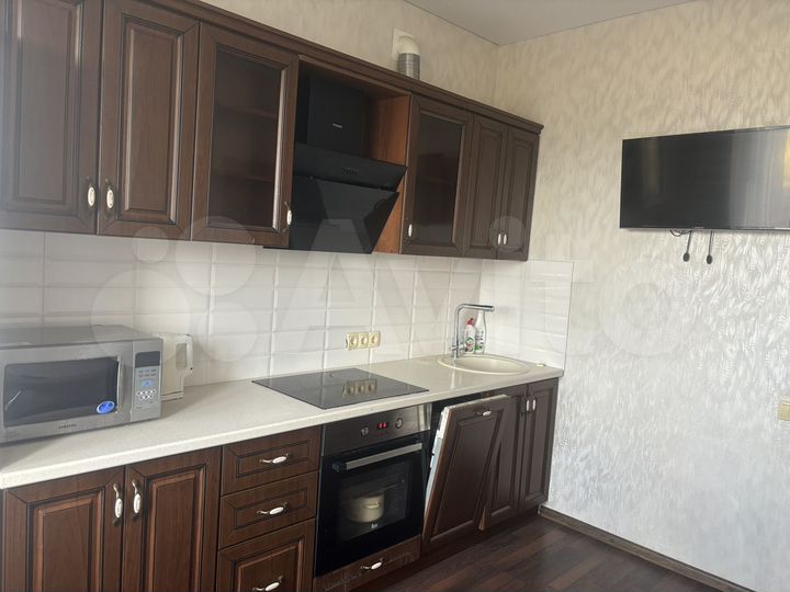 1-к. квартира, 38 м², 8/14 эт.