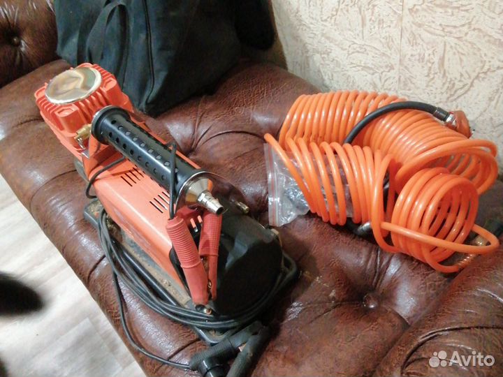 Компрессор автомобильный агрессор160