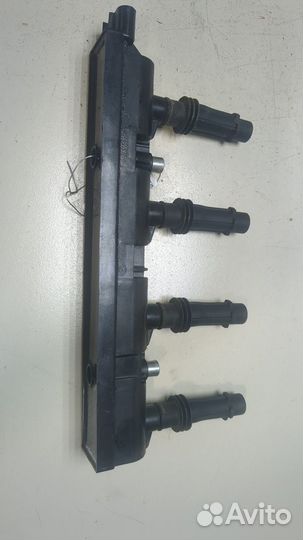 Катушка зажигания Opel Meriva 2010, 2012