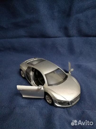 Игрушечная модель Audi R8 GT