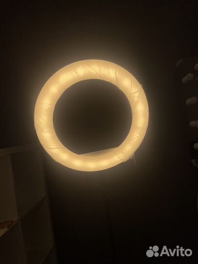 Кольцевая лампа со штативом