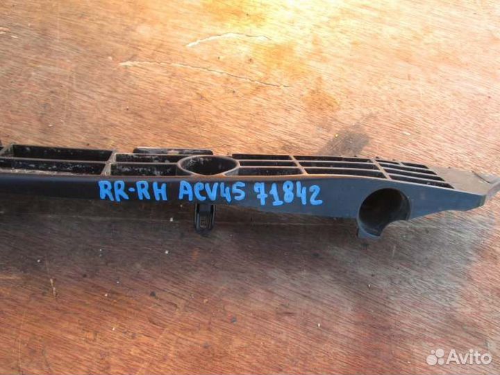 Крепление бампера заднее правое Toyota Camry ACV45