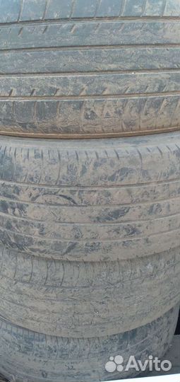 Yokohama dB Decibel E70B 215/55 R17