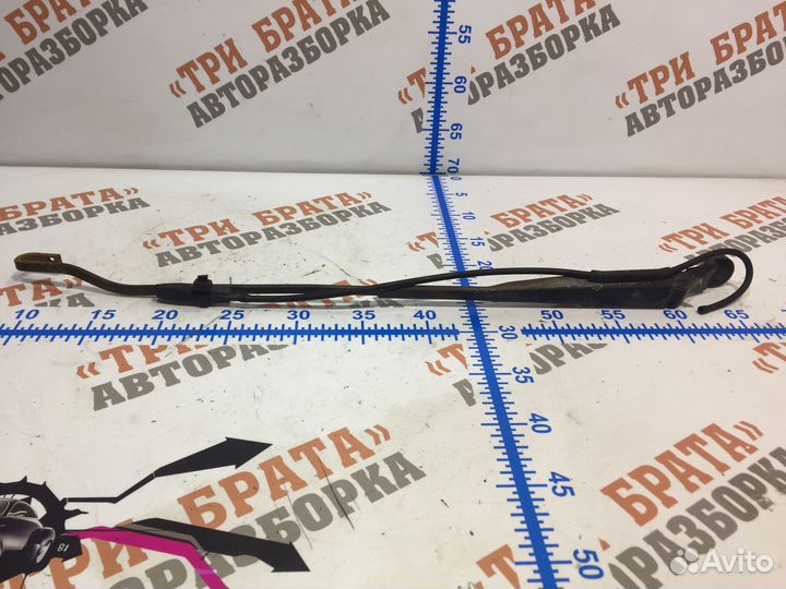 Мерседес Вито Держатель дворника левый Лев