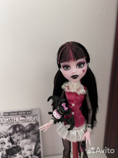 Кукла монстер хай дракулаура базовая Monster High