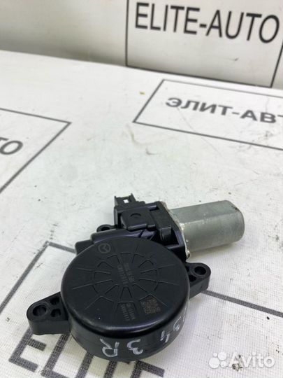 Моторчик стеклоподъемника задний правый Mazda 6 GJ