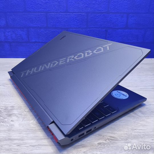 Игровой ноутбук Thunderobot 911X Wild Hunter D