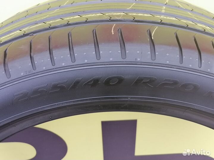 Pirelli P Zero PZ4 255/40 R20
