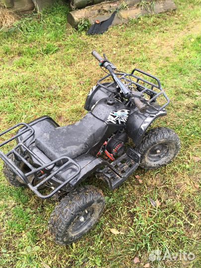 Детский квадроцикл на бензине