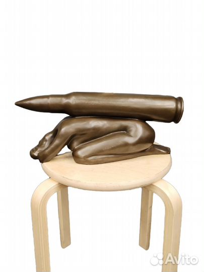 Бронзовая статуэтка 