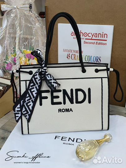 Сумка новая женская fendi