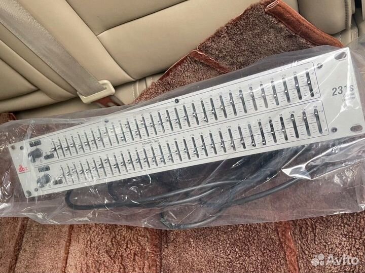 Аналоговый эквалайзер DBX 231s