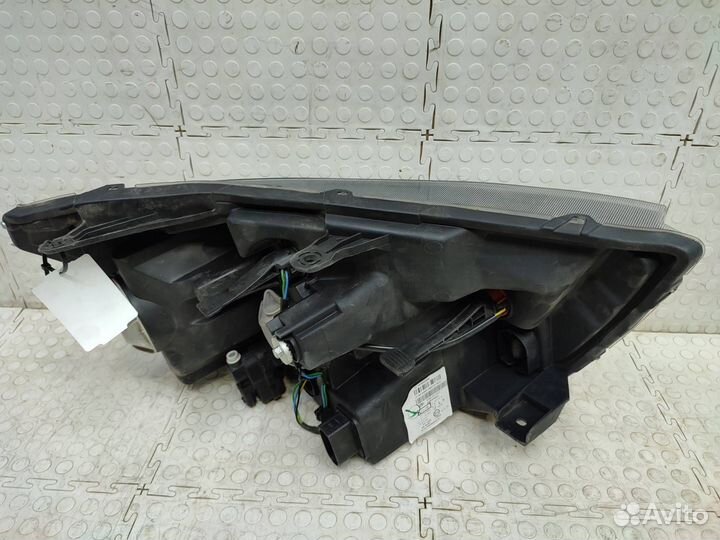 Фара левая Лада Веста 2015-2022