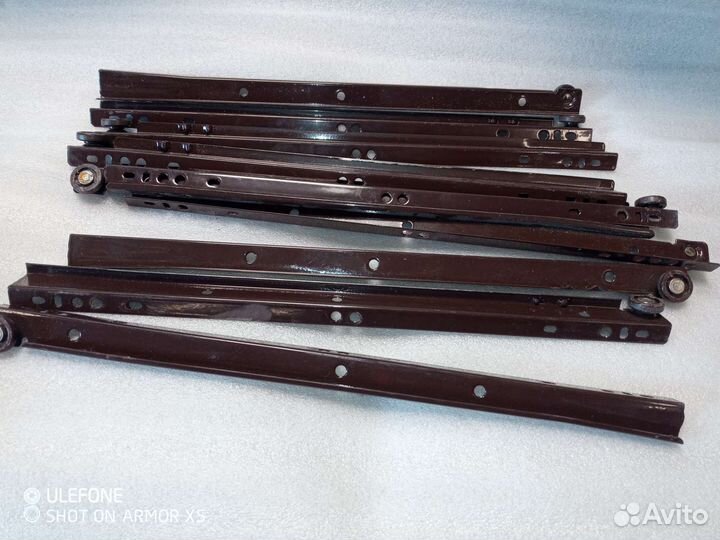 Направляющие для выдвижных ящиков