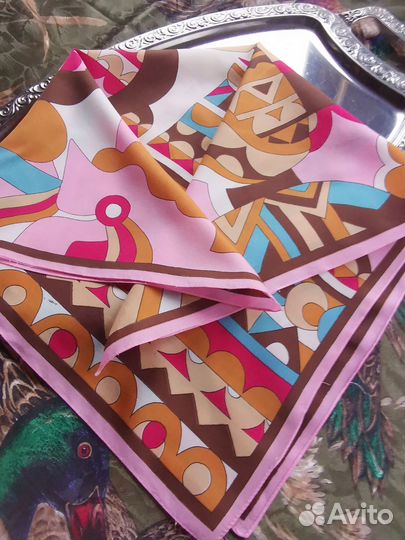 Очень стильный винтаж платок италия