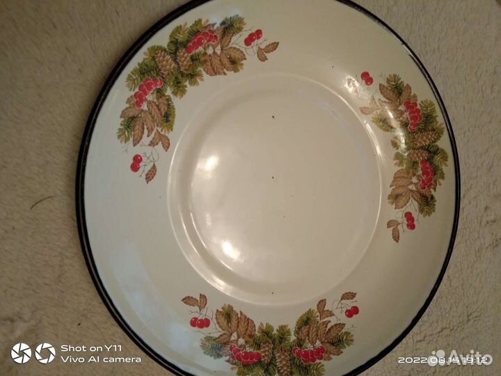 Кастрюли,подносы,блюда эмалированные