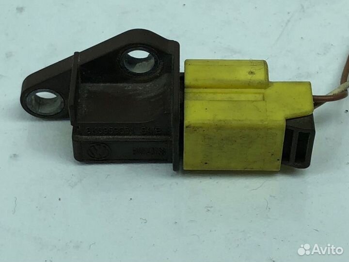 Датчик удара Audi A5 3.2 2009