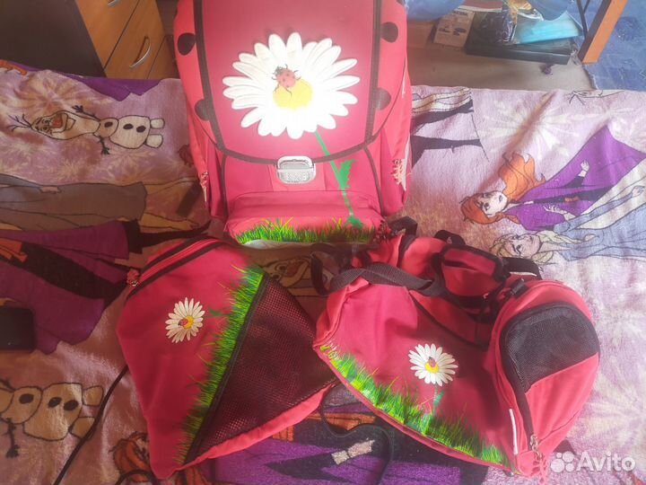 Школьный рюкзак