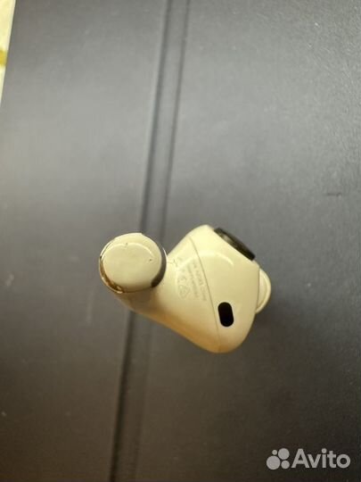 AirPod pro правый