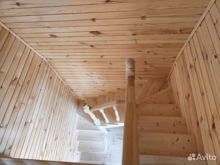 Лестница на второй этаж