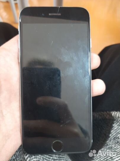 Телефон iPhone 6