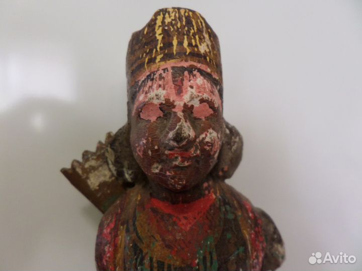 Старинная деревянная индийская статуэтка