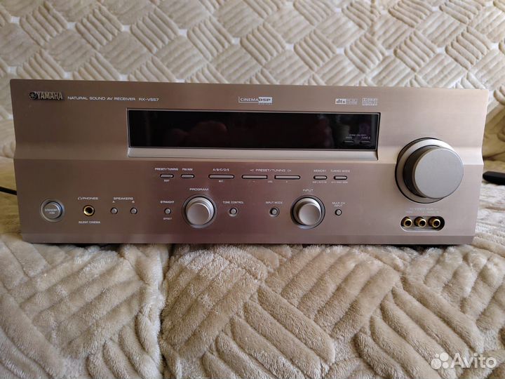 Ресивер Yamaha RX-V557