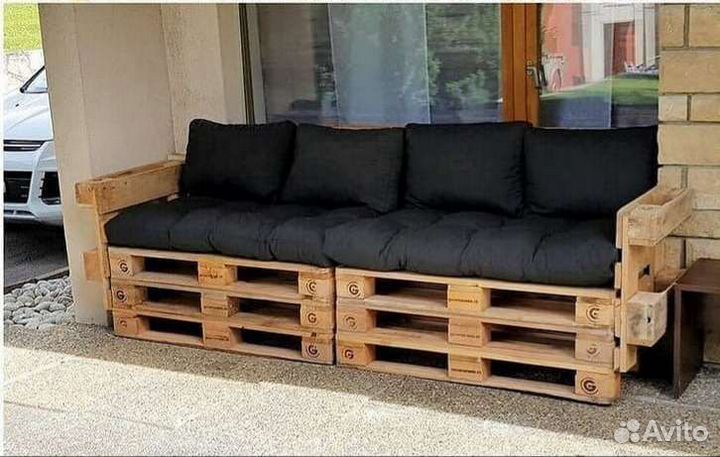 Подушки для мебели из паллет на подоконник
