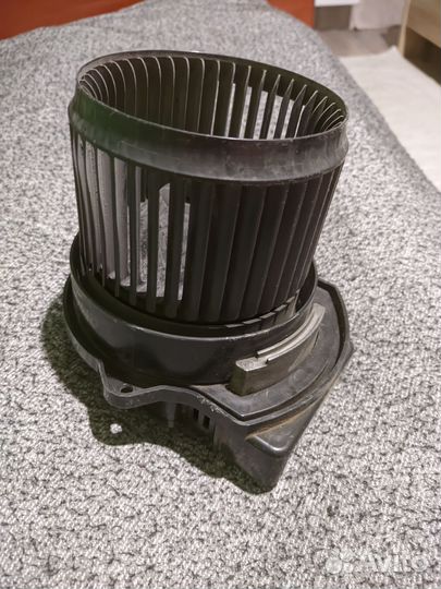 Мотор печки toyota iq 2009 KGJ10