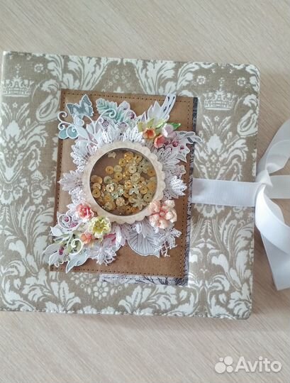 Фотоальбом ручной работы в технике скрапбукинг