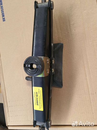 Новый домкрат на авто