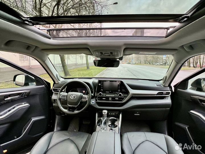 Toyota Highlander 3.5 AT, 2021, 27 705 км